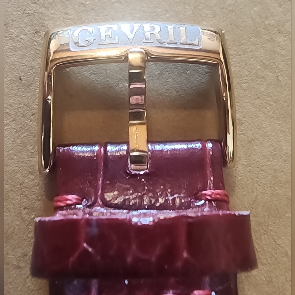 Open to offers! Beautiful Gevril limited edition diamond bezel watch - Picture 5 of 12